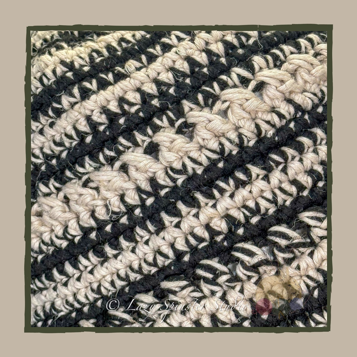 Crochet Up-Do Bucket Hat - Cotton/Hemp Blend, Black & White